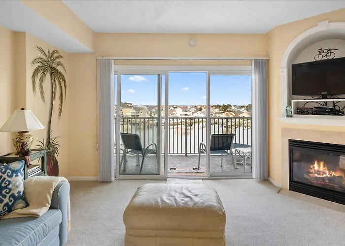 Amazing Bay Front 2 Bedroom At Captiva Bay Holiday home Ocean City