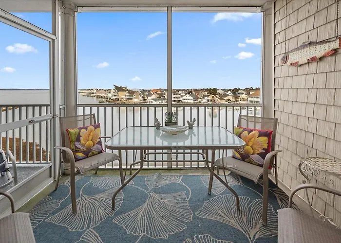 Amazing Bay Front 2 Bedroom At Captiva Bay Holiday home