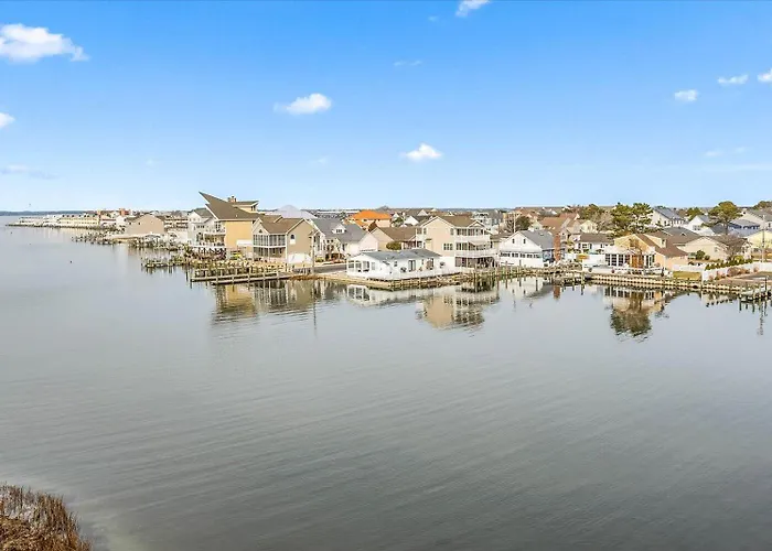 Amazing Bay Front 2 Bedroom At Captiva Bay Ocean City